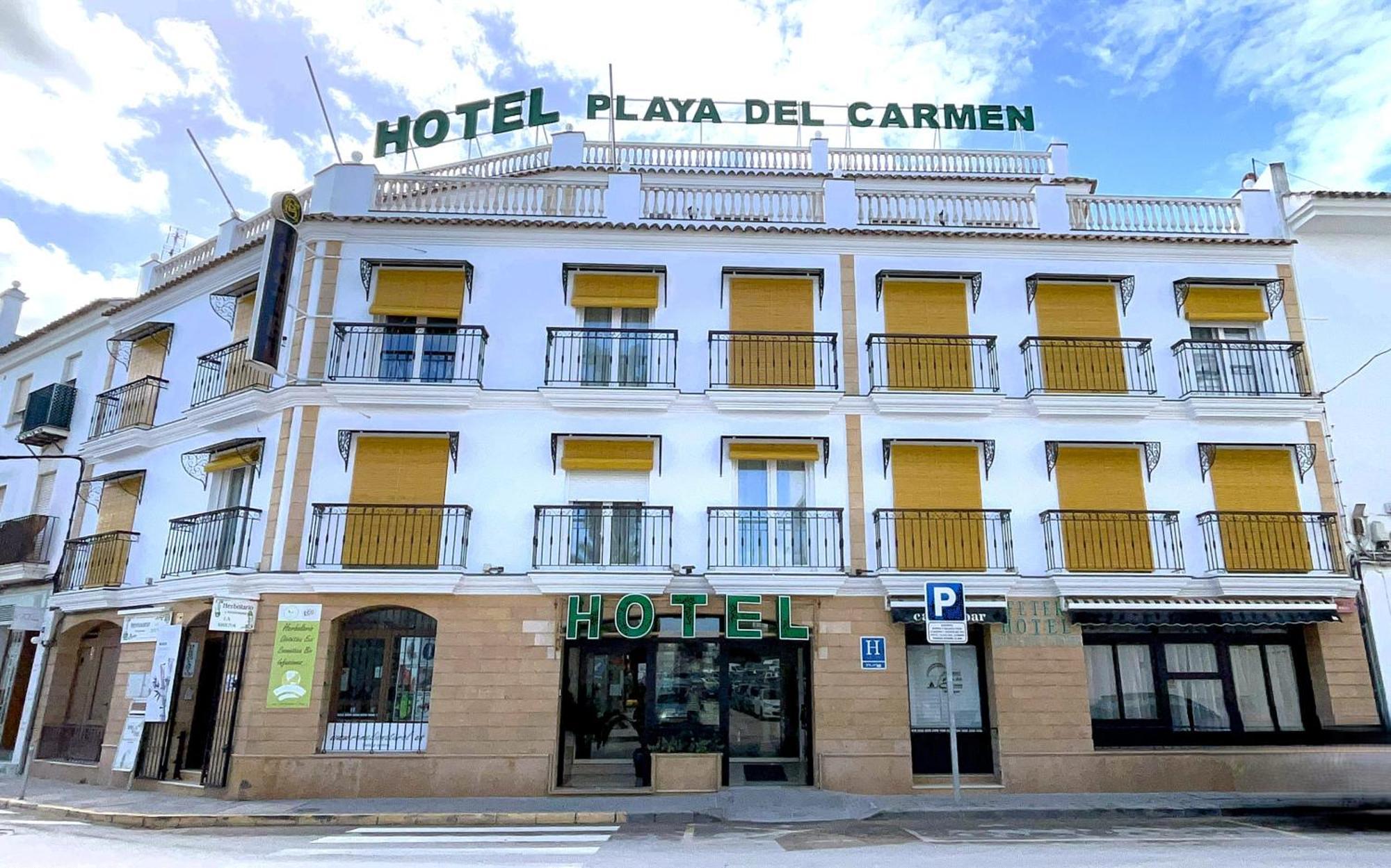 Hotel Playa Del Carmen Barbate Exteriör bild
